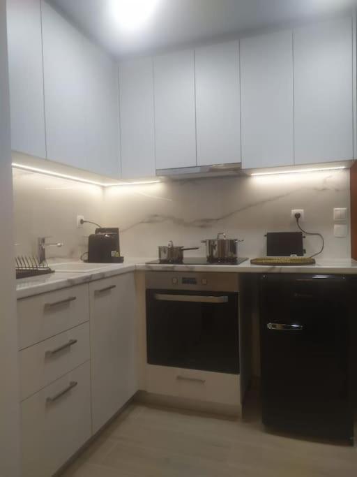 Studio Apartment With All Amenities In Kolonaki Ateny Zewnętrze zdjęcie