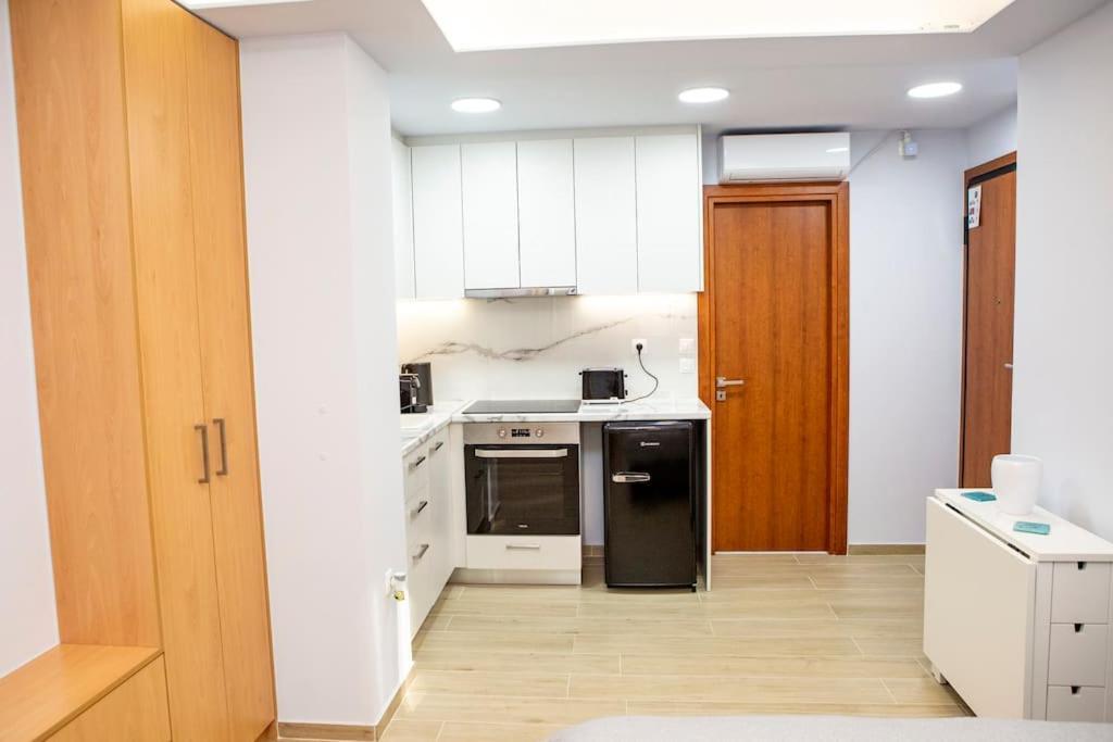 Studio Apartment With All Amenities In Kolonaki Ateny Zewnętrze zdjęcie
