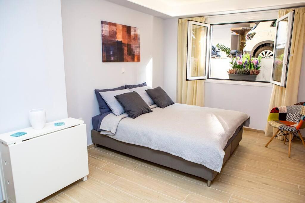 Studio Apartment With All Amenities In Kolonaki Ateny Zewnętrze zdjęcie