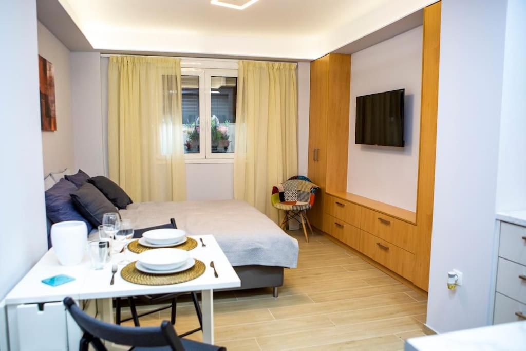 Studio Apartment With All Amenities In Kolonaki Ateny Zewnętrze zdjęcie