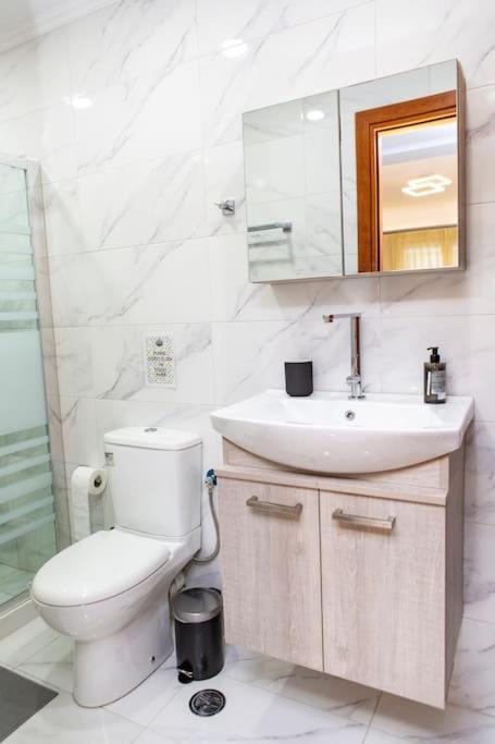 Studio Apartment With All Amenities In Kolonaki Ateny Zewnętrze zdjęcie